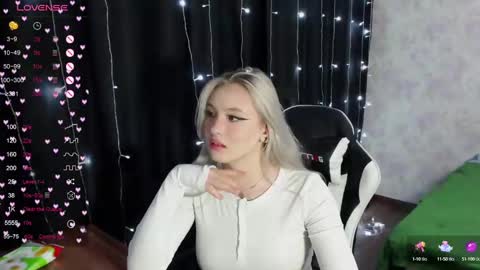 Snapshot of vikapowers chatting on February 2025 10:59:01 PM vikapowers online show from February 2025 10:59:01 PM