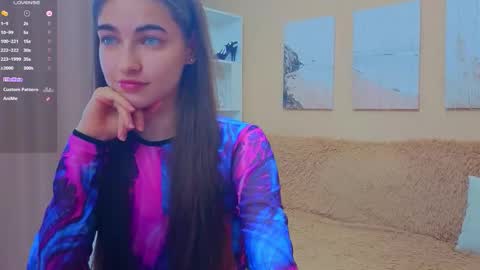 vikiberry online show from March 2026 06:21:01 AM