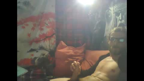 Snapshot of viking43211 chatting on December 2024 10:16:01 PM viking43211 online show from December 2024 10:16:01 PM