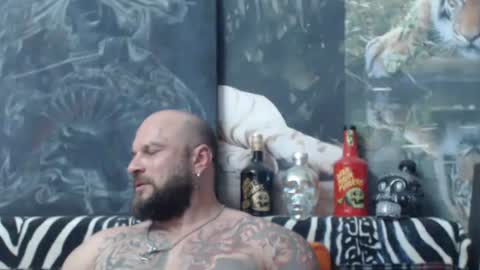 Snapshot of viking_me chatting on June 2026 06:19:02 PM viking online show from June 2026 06:19:02 PM