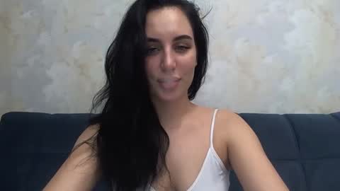 vikipop online show from January 2025 05:20:02 PM