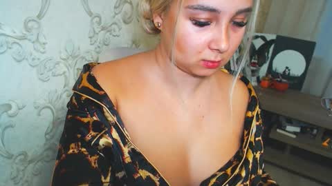 Vitoria online show from November 2025 12:38:02 PM