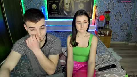 Snapshot of vikki_and_george chatting on February 2025 06:27:02 PM vikki and george online show from February 2025 06:27:02 PM