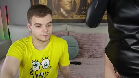 Snapshot of vikki_and_george chatting on September 2025 08:19:01 PM vikki and george online show from September 2025 08:19:01 PM