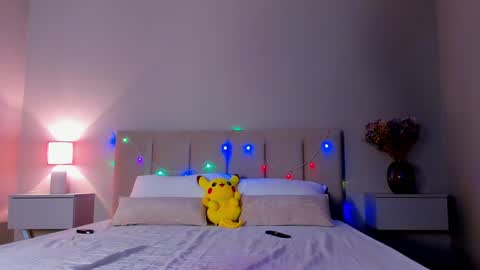 VIKKI online show from January 2025 06:24:02 PM