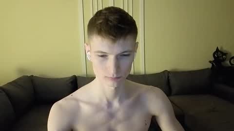 Max online show from December 2025 06:48:02 PM