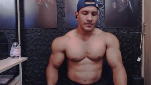 Viktor Herrera online show from March 2026 09:25:01 PM