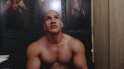Snapshot of viktorherrera chatting on July 2026 05:00:02 AM Viktor Herrera online show from July 2026 05:00:02 AM