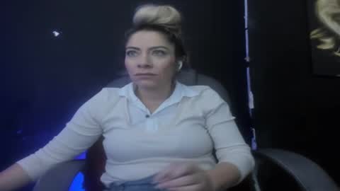 Viktoria online show from May 2026 01:10:01 AM