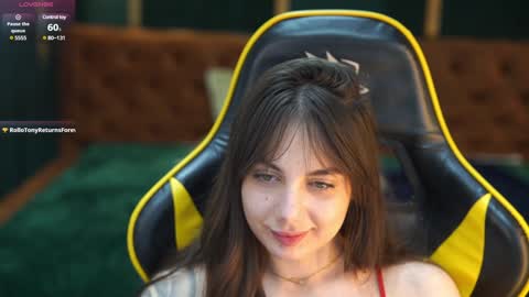 Snapshot of viktoria_storm chatting on January 2025 02:09:02 AM Alisa online show from January 2025 02:09:02 AM