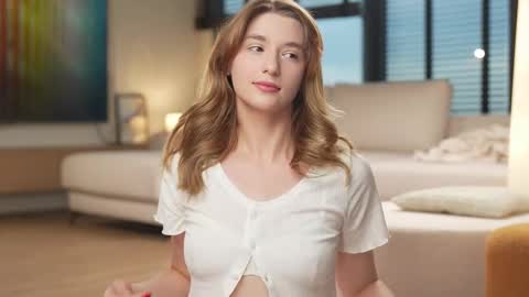 Lana online show from September 2025 02:18:02 PM