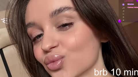 Snapshot of villuuvargas chatting on March 2026 02:40:01 AM Eva online show from March 2026 02:40:01 AM