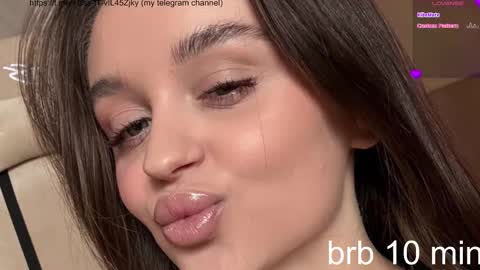 Snapshot of villuuvargas chatting on March 2026 02:28:01 AM Eva online show from March 2026 02:28:01 AM