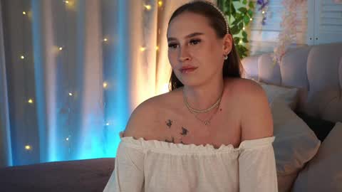 Snapshot of vimilka chatting on April 2026 12:34:02 PM Vi online show from April 2026 12:34:02 PM