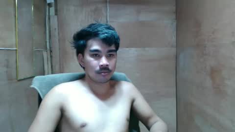 Snapshot of vin_17 chatting on April 2026 02:56:01 PM Call me Marvin online show from April 2026 02:56:01 PM
