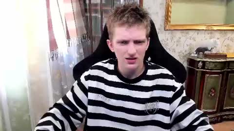 Snapshot of vince__dice chatting on June 2026 07:25:01 AM Dimoooooon online show from June 2026 07:25:01 AM