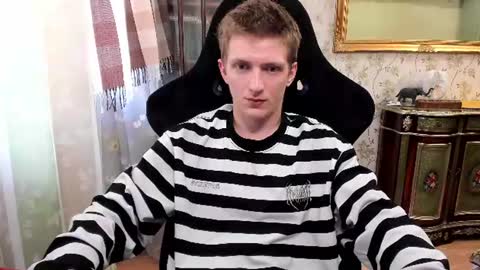 Snapshot of vince__dice chatting on June 2026 10:15:01 AM Dimoooooon online show from June 2026 10:15:01 AM