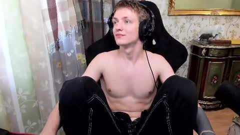 Snapshot of vince__dice chatting on June 2026 03:29:02 AM Dimoooooon online show from June 2026 03:29:02 AM