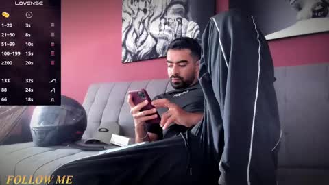 Snapshot of vince_colin chatting on June 2026 04:57:02 PM VINCE online show from June 2026 04:57:02 PM