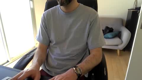 Snapshot of vince_du_80 chatting on April 2026 01:57:02 PM Vince online show from April 2026 01:57:02 PM