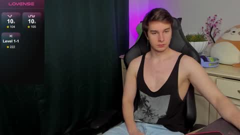 Vincent Strong online show from October 2025 07:58:02 AM