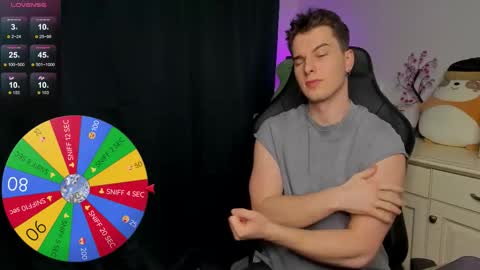 Vincent Strong online show from November 2025 02:31:02 PM