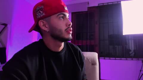 Vincent online show from December 2025 03:23:01 AM