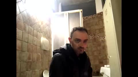 Snapshot of vinmin90 chatting on February 2026 11:19:02 PM Zenith online show from February 2026 11:19:02 PM