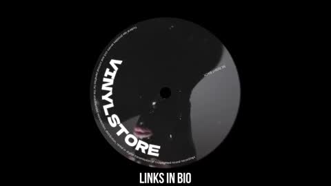 Snapshot of vinylstore chatting on February 2025 11:06:02 AM Diva Silvia online show from February 2025 11:06:02 AM