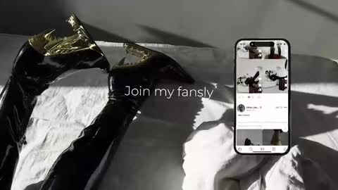 Diva Silvia online show from November 2025 05:25:01 PM