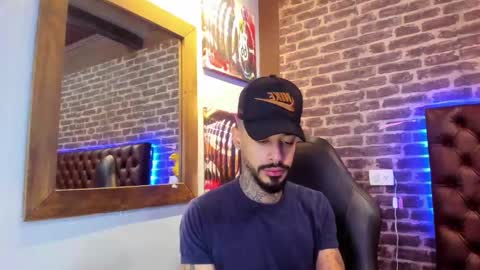 ---Vinzen--- online show from November 2025 03:49:02 AM