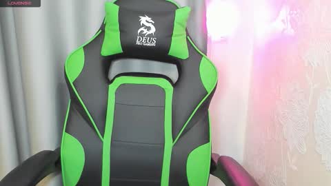 Funny  girl online show from October 2025 09:51:01 AM