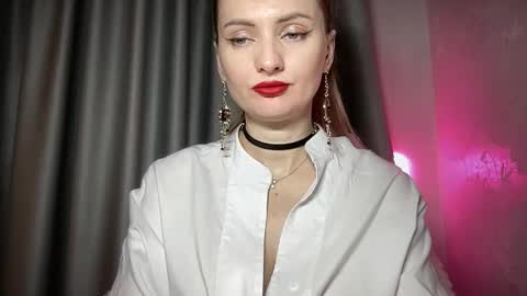 Funny  girl online show from October 2025 11:16:01 PM