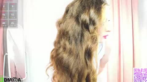 Snapshot of viola_wilson chatting on May 2026 01:00:01 AM Viola online show from May 2026 01:00:01 AM