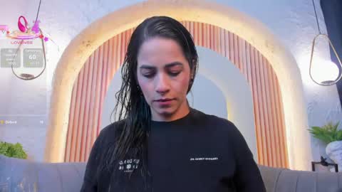 Snapshot of violeet_scottt chatting on April 2026 10:30:02 AM Violette online show from April 2026 10:30:02 AM