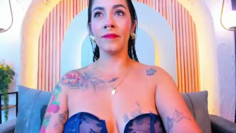 Snapshot of violeet_scottt chatting on June 2026 11:13:02 AM Violette online show from June 2026 11:13:02 AM