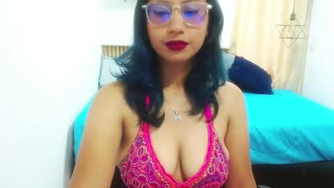 Snapshot of violet_2003 chatting on May 2026 01:49:01 PM V I O L E T online show from May 2026 01:49:01 PM