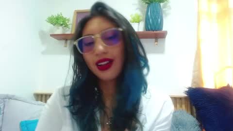Snapshot of violet_2003 chatting on May 2026 02:25:01 PM V I O L E T online show from May 2026 02:25:01 PM