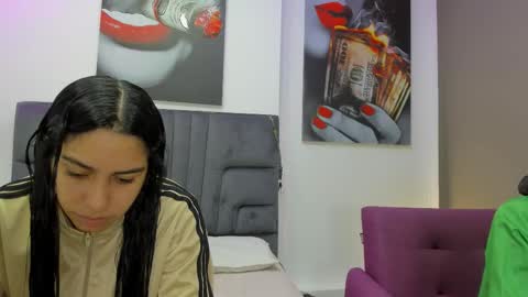 Violet and Myers online show from October 2025 11:42:01 AM