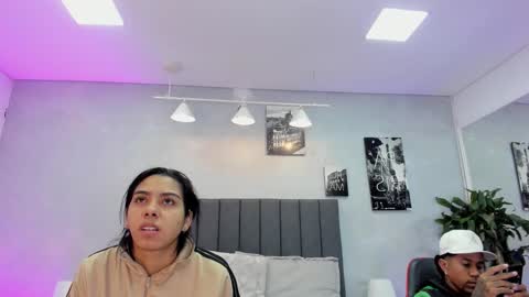 Violet and Myers online show from November 2025 11:20:01 AM