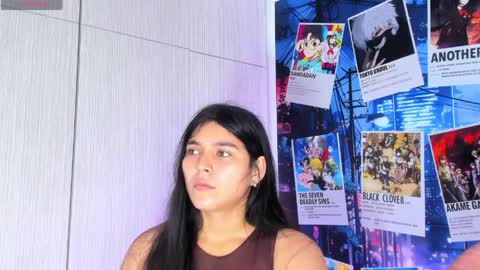 Snapshot of violet_fiore chatting on April 2026 05:43:01 PM Violet Fiore online show from April 2026 05:43:01 PM