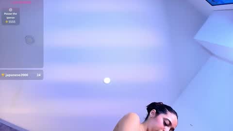 violet_giraldo online show from November 2025 02:05:01 PM