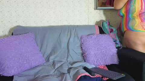 violet_jones23_aws online show from January 2026 05:40:01 PM