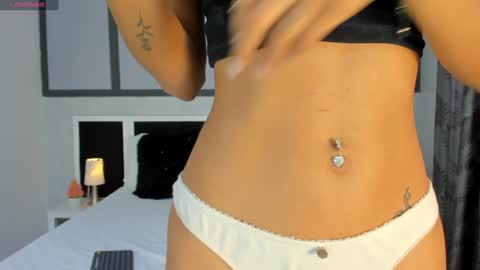 Snapshot of violet_rost chatting on January 2025 04:28:01 PM  Violet  online show from January 2025 04:28:01 PM