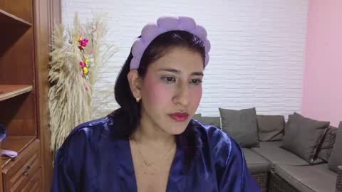 Snapshot of violet_rousse7 chatting on May 2026 05:38:01 AM violet_rousse7 online show from May 2026 05:38:01 AM