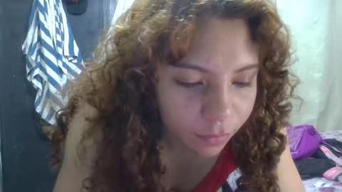 Snapshot of violet_smmithh chatting on May 2026 01:57:16 AM Violet online show from May 2026 01:57:16 AM