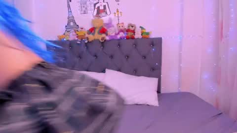 Violeta online show from April 2026 09:04:01 AM