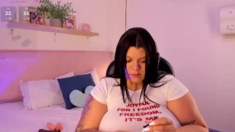 Snapshot of violeta_candyy chatting on June 2026 10:10:01 PM Violeta Candy online show from June 2026 10:10:01 PM