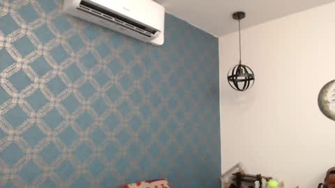 Snapshot of violeta_cute18 chatting on December 2024 01:14:01 AM Violeta online show from December 2024 01:14:01 AM