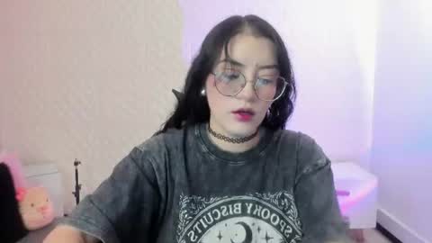 Snapshot of violeta_diazz chatting on June 2026 09:24:01 PM online show from June 2026 09:24:01 PM